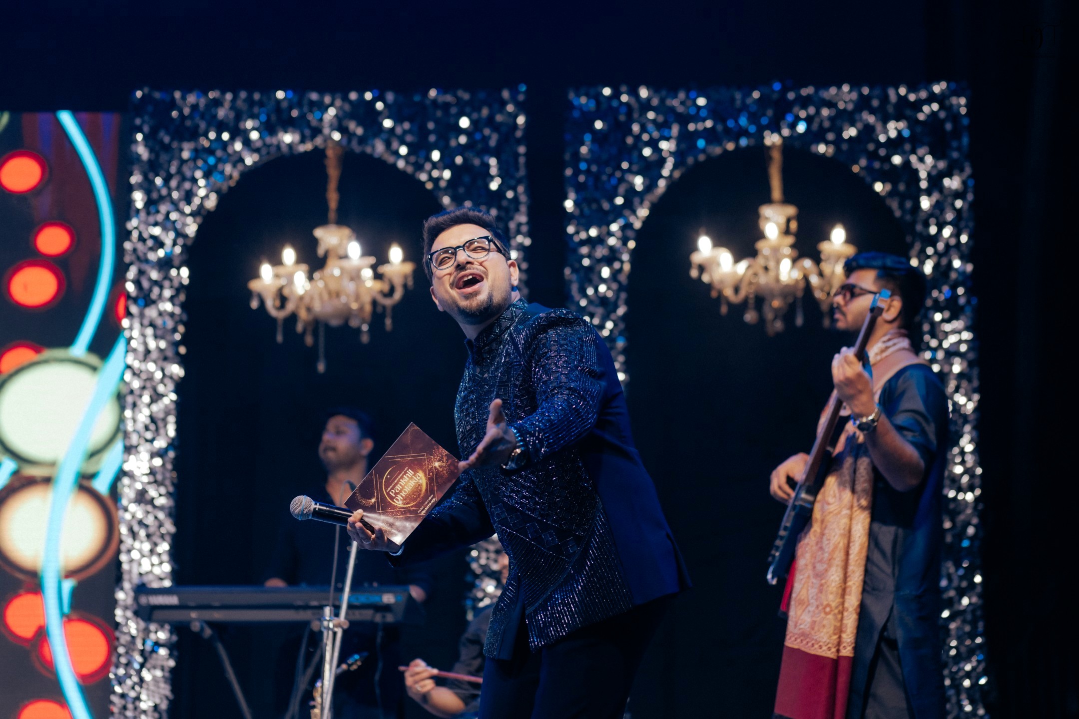 Grand Wedding Entry - Pankhil Dholakia